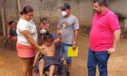 VEJA VÍDEO: Projeto Edificando com as Mãos reforma cadeiras de rodas e auxilia diversas famílias no Araguaia